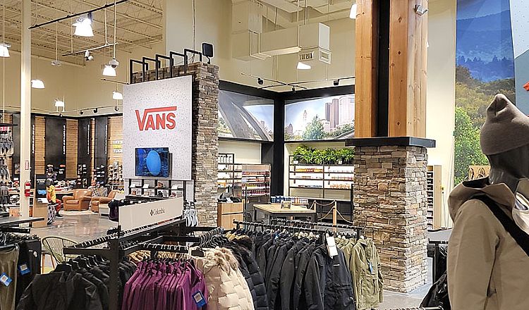 Vans store outlet rosedale mall